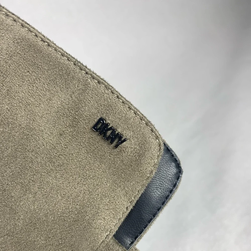 NEW DKNY Women's Cilli Microsuede Block Heel Knee-high Boot Beige Size 8.5M